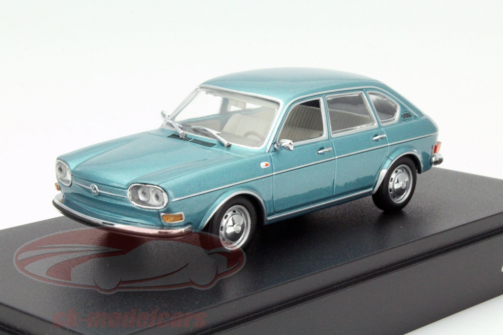 Minichamps 1:43 Volkswagen VW 411 1968 bright blue metallic 211.099.300 ...