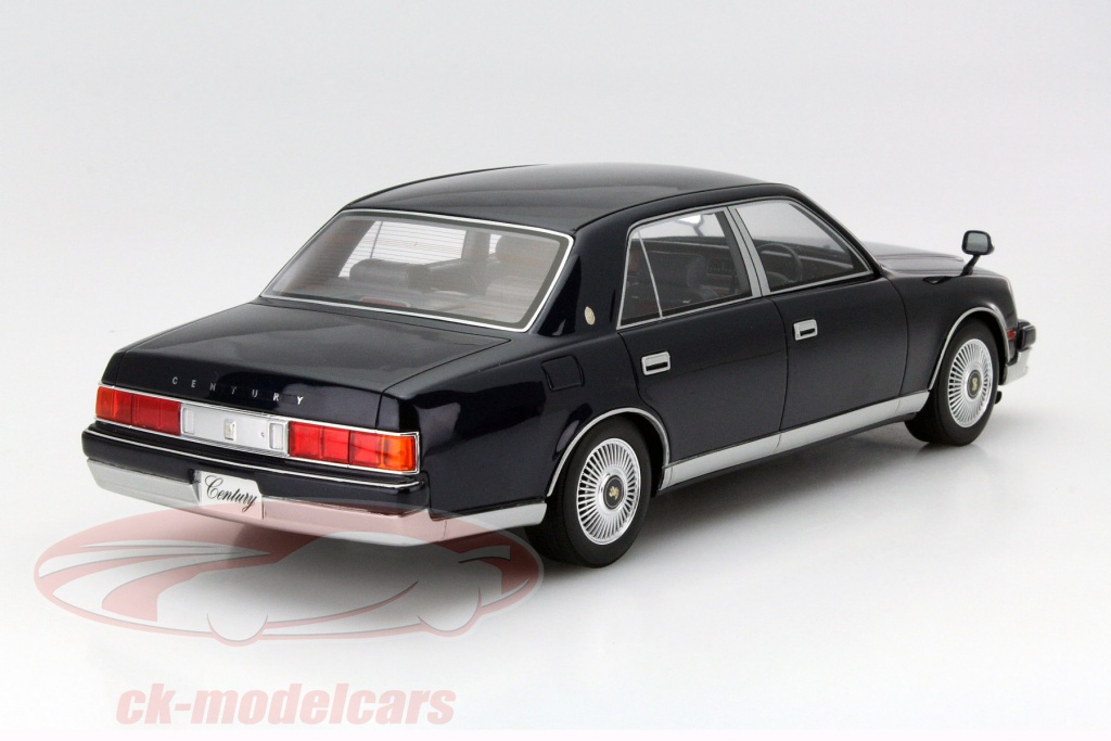 VOITURE MINIATURE 1/43IEME..TOYOTA Land  1982..s/boite EUR