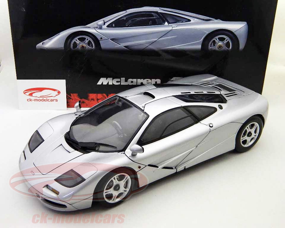 TOKAXI 1/36 Scale McLaren F1 Diecast Car - 1994 Model Pull Back Toy Car With Opening Doors, Orange Alloy Miniature For Kids & Collectors