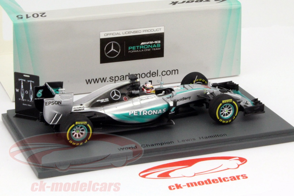 Spark 1:43 L. Hamilton Mercedes F1 W06 Hybrid #44 World Champion