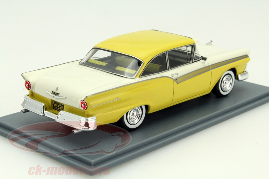 1/43 FORD FAIRLANE 1956 VITESSE sans boite - FR