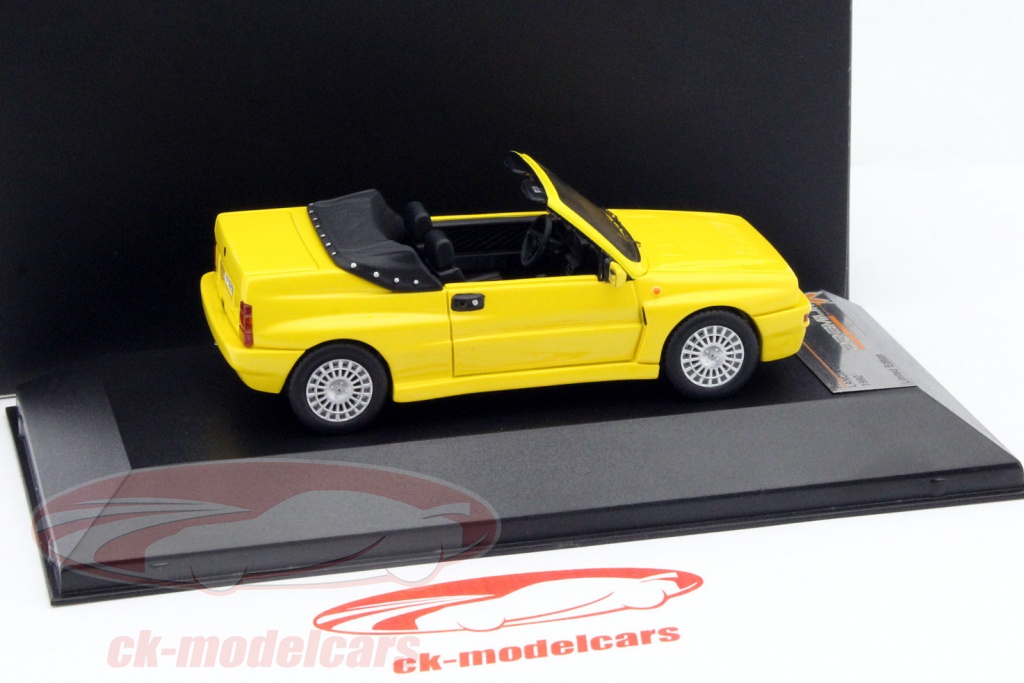 PRX14 1/43 IXO PREMIUM X résine PR0023 : LANCIA Delta Selene semi