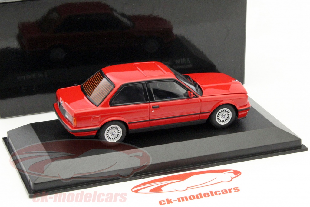 Voitures de courses miniatures MINICHAMPS 1:43 BMW