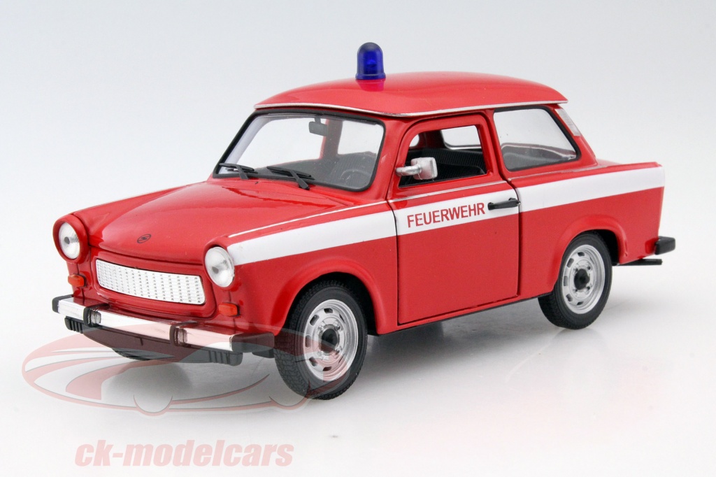 WELLY TRABANT 601 RED 1:34 DIE CAST METAL MODEL NEW IN BOX - Foto 10