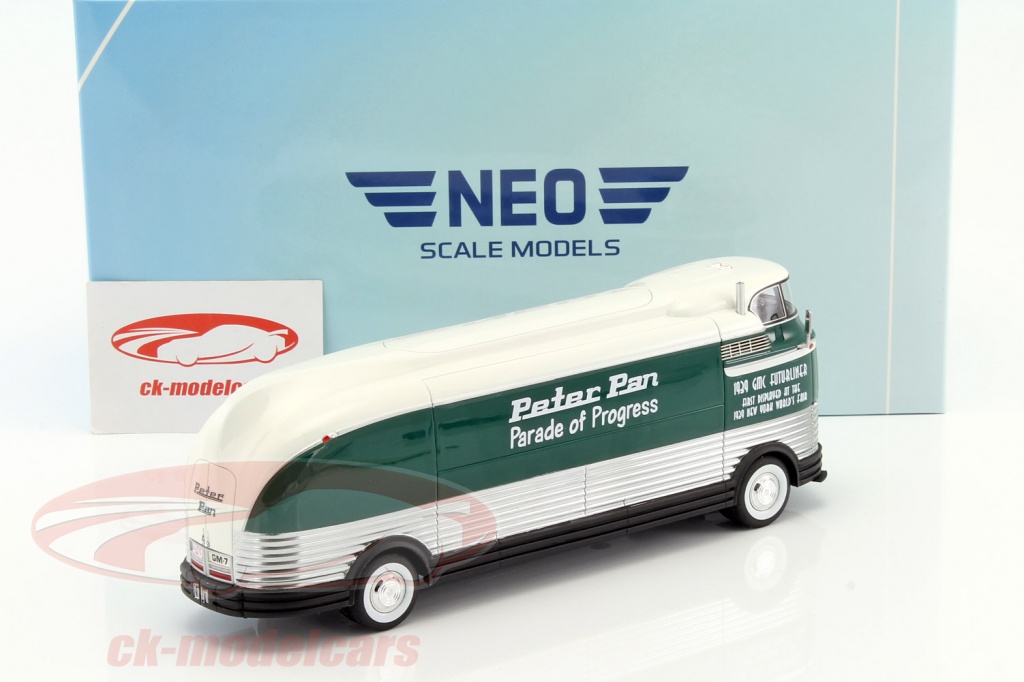 NEO 1/43 SCALE Resin Model Cadillac Fleetwood Brougham 1980 green AU