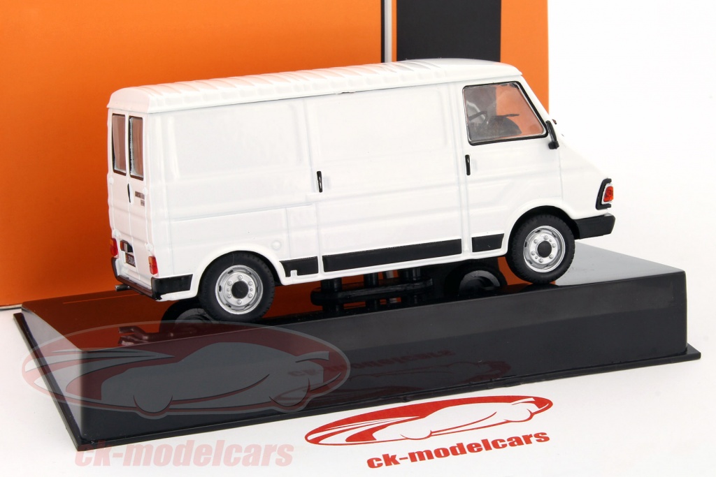 Modèle Réduit Ixo Presse 1/43 - Fiat 242 Carniti 1978 - Occasion Très Bon état Avec Boîte