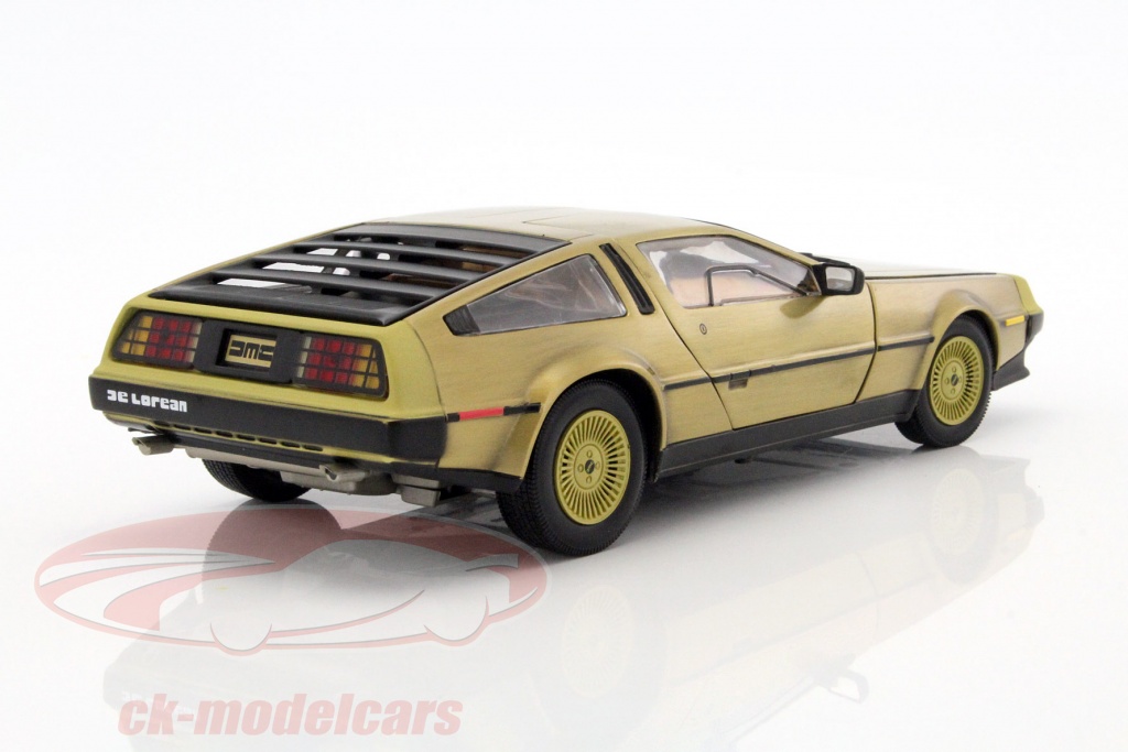 1981 De Lorean DMC 12 Coupe, Stainless Steel 1:18 Diecast