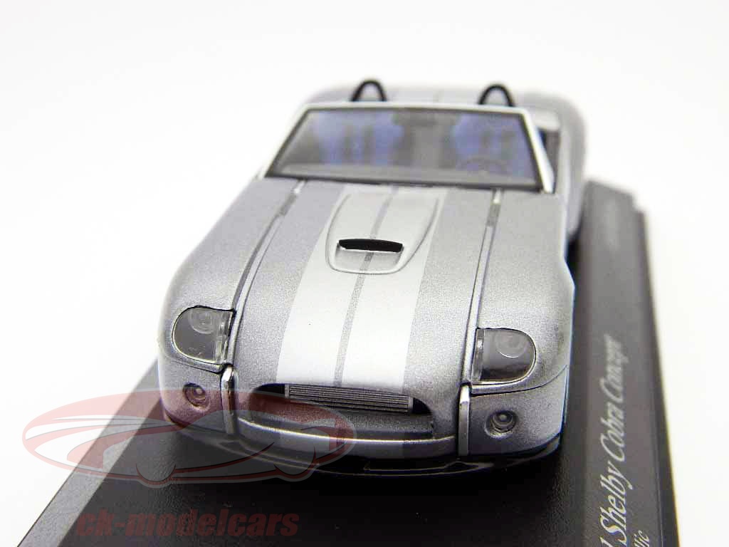 Shelby Cobra Modellauto 1:34 - Detailgetreue Die-Cast Miniatur Im Sportwagen Design