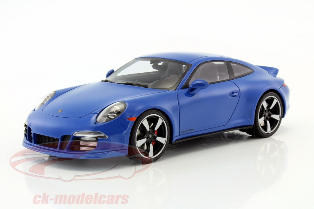 Porsche 911 (991) GTS Club Coupe Anno 2015 blu con Vetrina 1:18 GT-SPIRIT