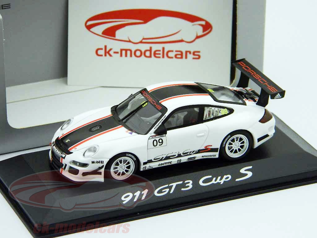 Minichamps Porsche 911 GT3 2006 Blanche Avec Sapin De Noël - Échelle 1:43, Modèle 2024