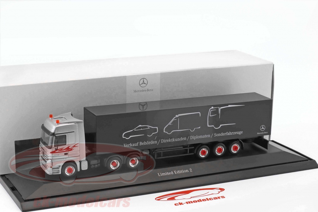 Diecast model cars Mercedes Actros 1/87 Herpa L 02 Felbermayr (A) Semitieflader-SZ mit Anlenkstuck fur Liebherr LR 1600/2