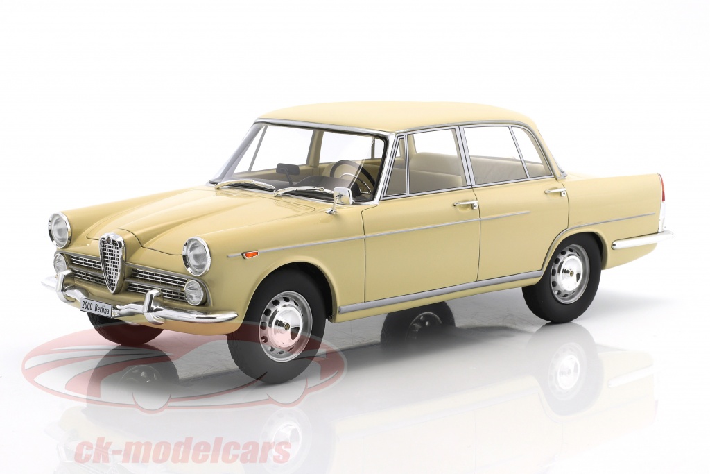 BoS-Models 1:18 Alfa Romeo 2000 築 1958 ベージュ BOS159 モデル 車 BOS159 ...