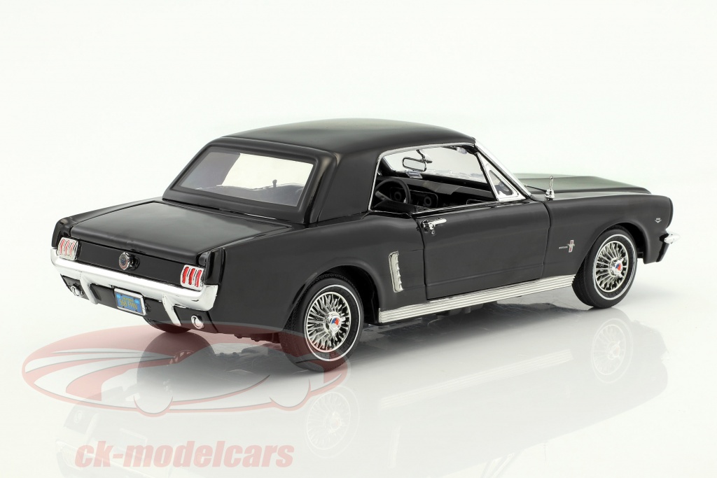 Ford Mustang Cabriolet 1964 Blanche - MOTORMAX 1/18 - Neuf