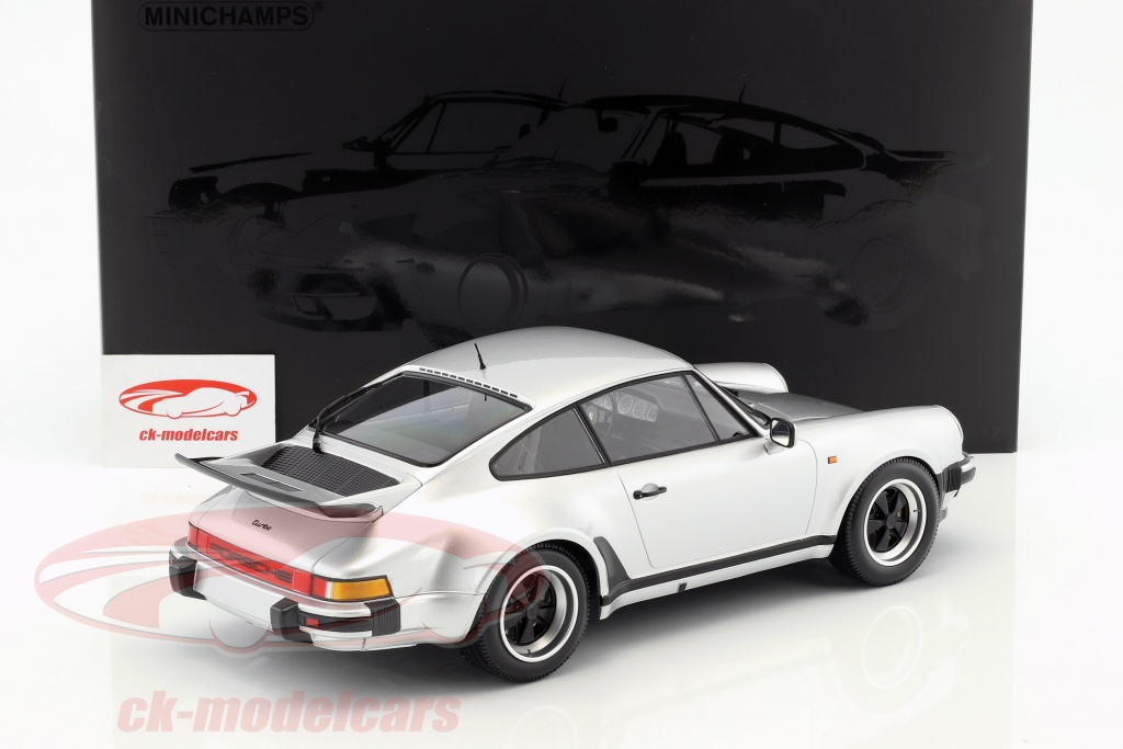 AUTOart 1/18 Porsche 356 Speedster #71 Steve McQueen modellino auto
