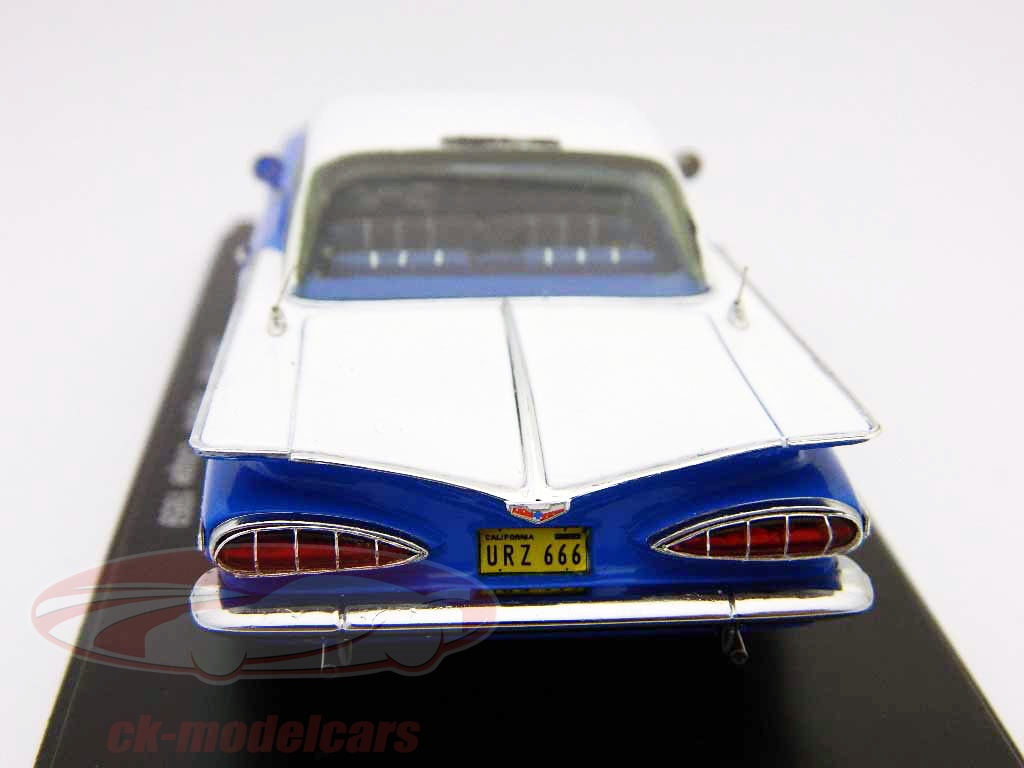 Spark 1/43 - Chevrolet Impala Cabriolet 1959 - Bleu - Modèle Résine - Collection