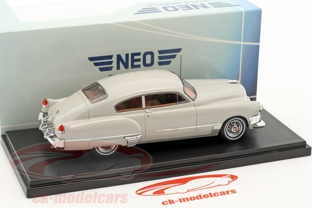 Cadillac - Séries 62 Club Coupé 1946 - BOS - 1/18 - Voiture miniature