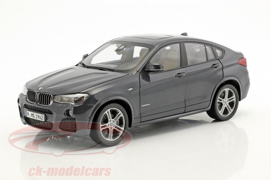 BMW X4 F26 Jaar 2014 Sophisto grijs metalen 1:18 ParagonModels