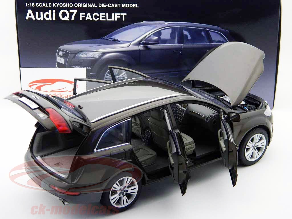 Voiture en alliage moulé sous pression à l'échelle 1:24 avec portes ouvrables pour enfants Voiture en alliage moulé sous pression à l'échelle 1:24 avec portes ouvrables pour enfants
