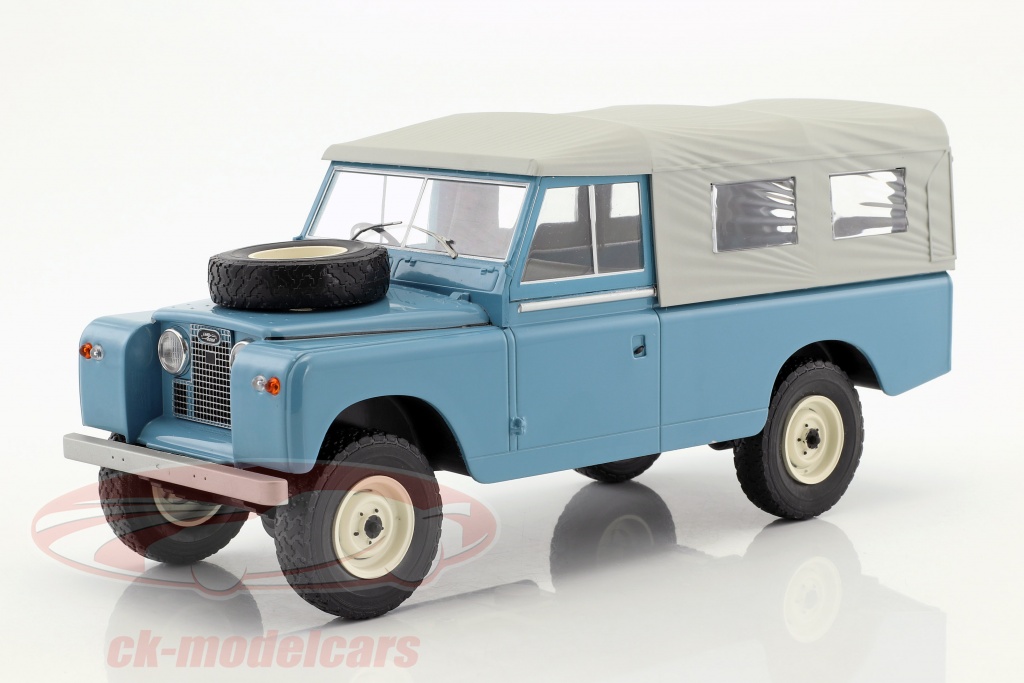 Land Rover 109 Series II Closed Pick up year 1959 light blue 1:18 Model Car Group