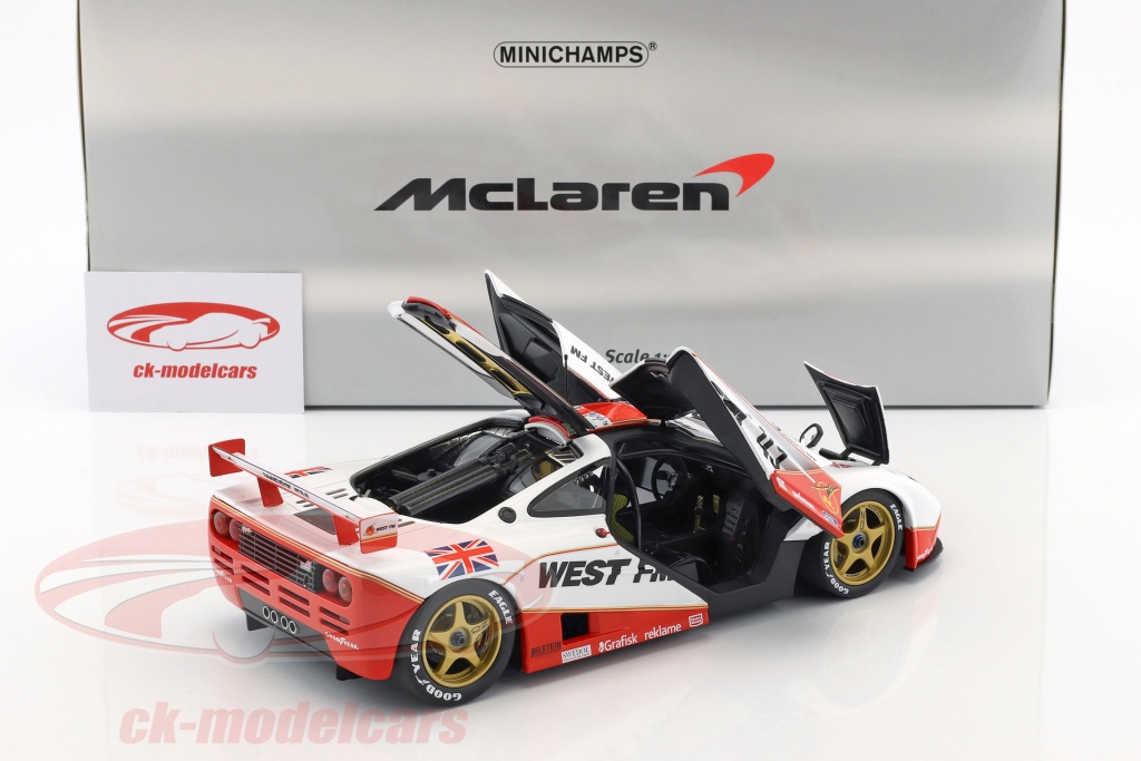 1:18 Minichamps McLaren F1 Road Car 1994 white NEW bei PREMIUM-MODELCARS