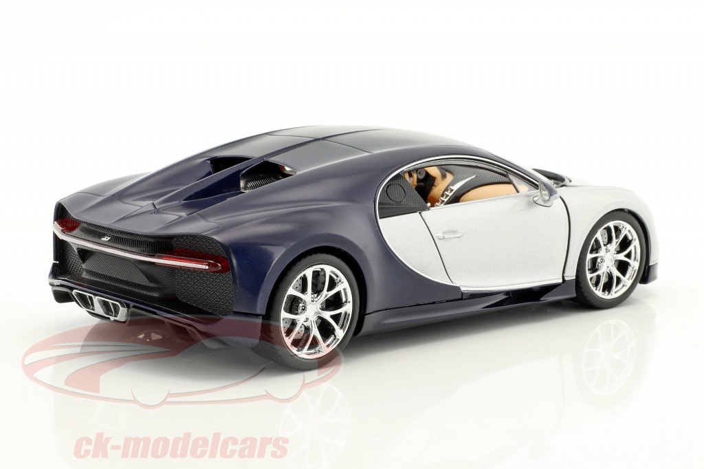Modèle Réduit Bugatti Atlantic 1/24 - Alliage Moulé, Avec Lumières Et Son - Échelle 1:24