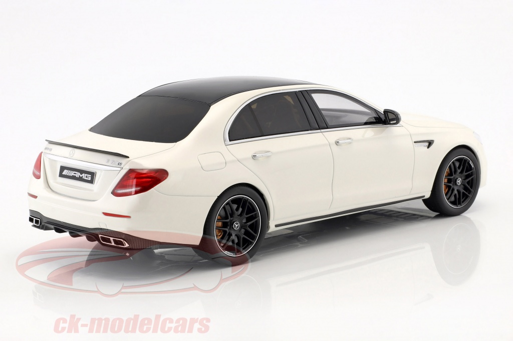 gt spirit 1 18 mercedes benz amg e 63 s 4matic baujahr 2017 designo diamond weiss bright b66965711 model car b66965711