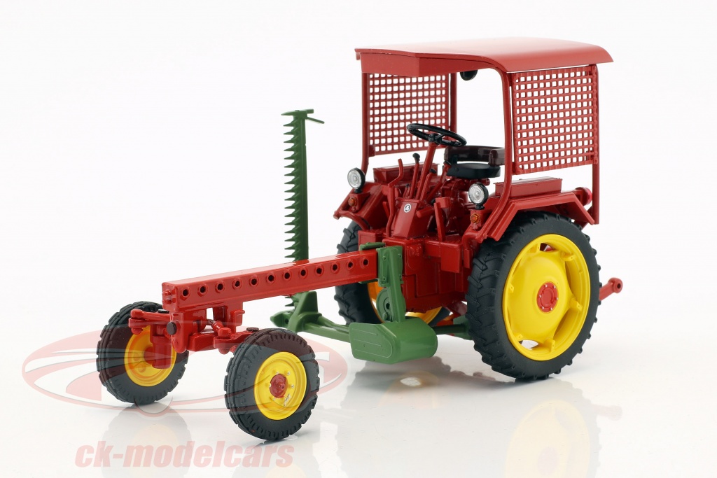 Fortschritt RS09-GT 124 tractor con Cuttor bar rojo 1:32 Schuco