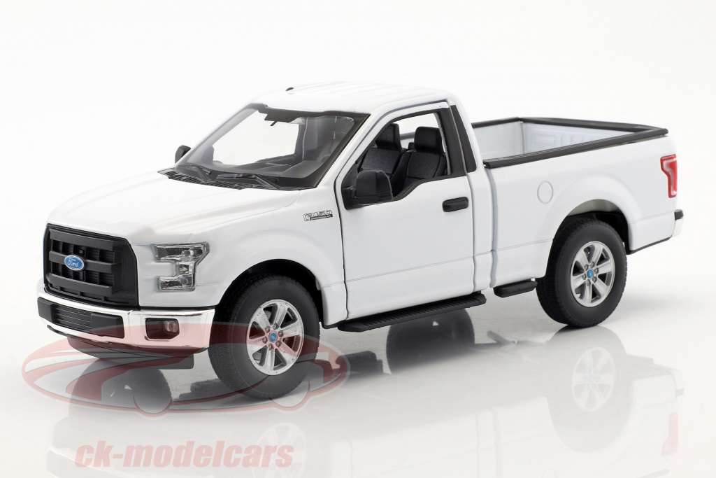 Ford F-150 Regular Cab Pick-Up year 2015 white 1:24 Welly