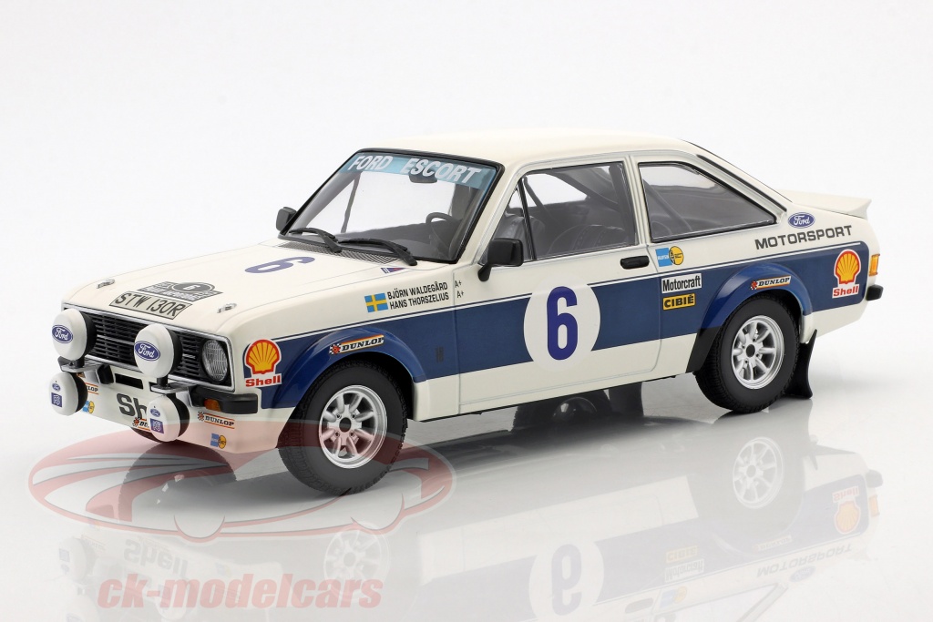 Minichamps 1:18 Ford Escort II RS 1800 Année 1975 blanc 150084470