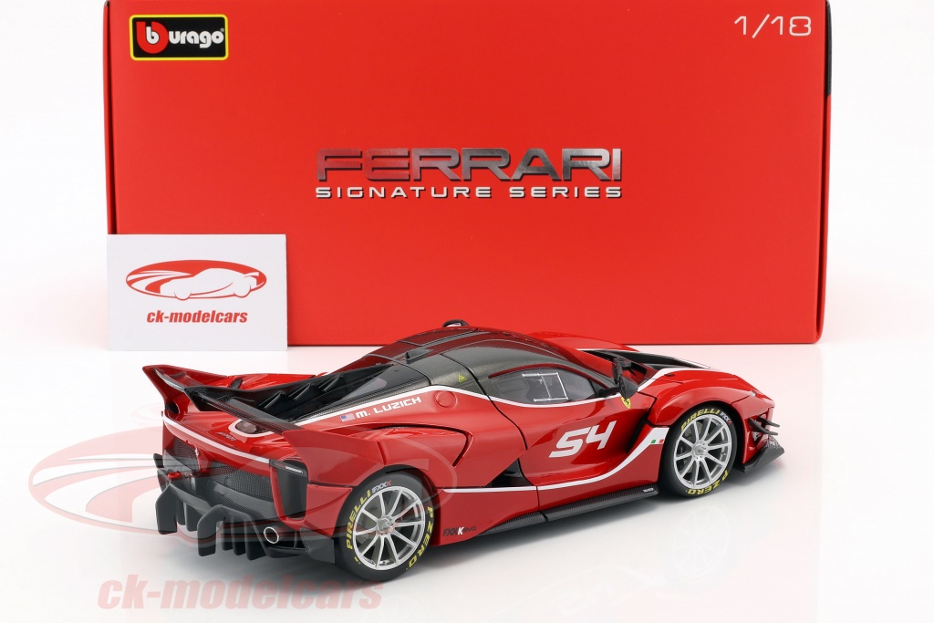 Voiture Miniature de Collection - BBURAGO 1/18 - FERRARI FXX-K Evoluzione - Blanc / Bleu / Noir