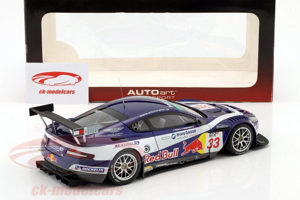 ASTON MARTIN DBR9 N°33 FIA-GT SILVERSTONE 2006 IXO GTM045 1
