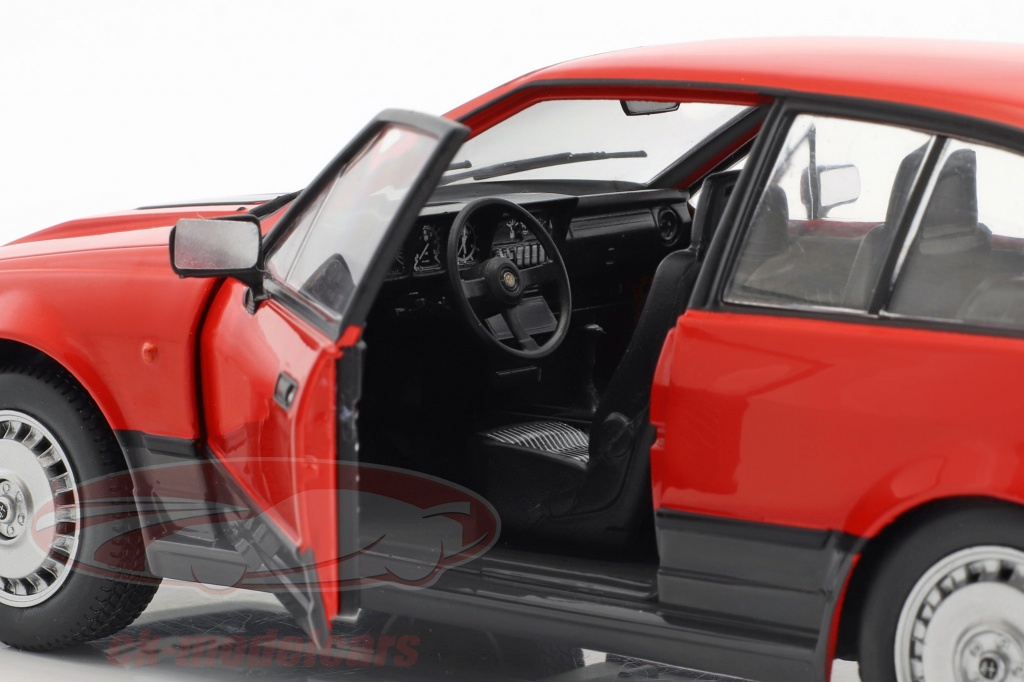 Alfa Romeo GTV 6 negro 1:18 solido 1802302 nuevo & OVP 