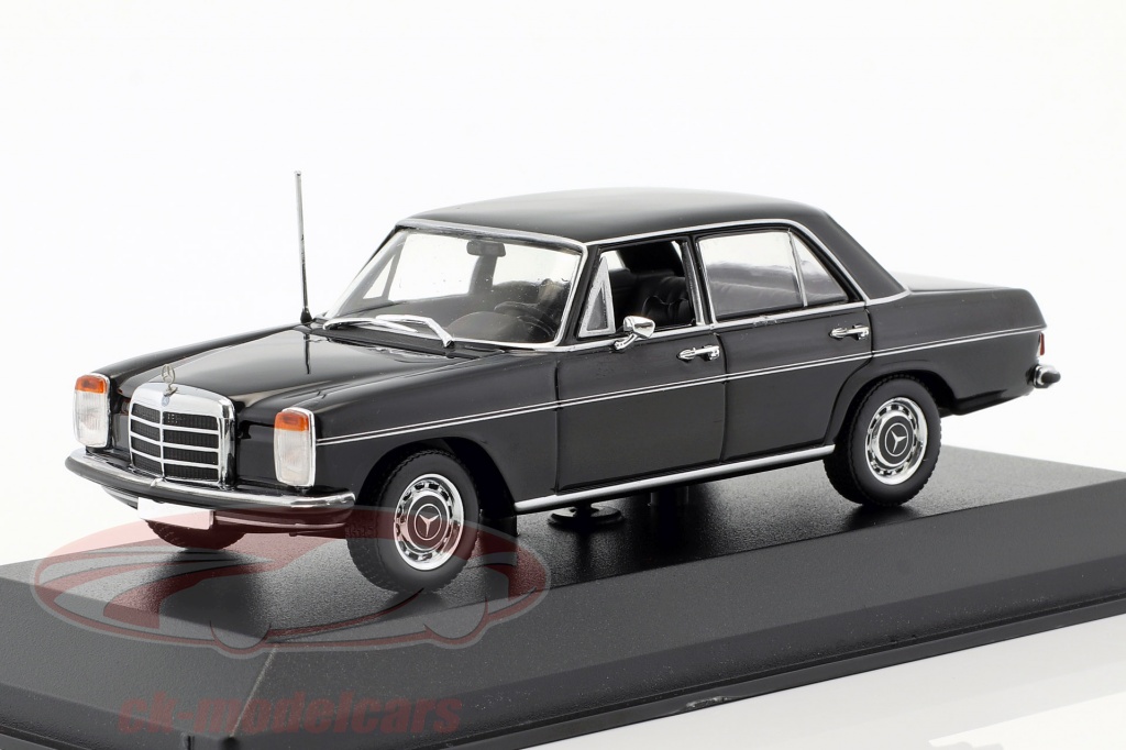 Minichamps 1:43 Mercedes Classe C 2006 - Modello Auto Da Collezione Valentino Rossi, Test Vehicle Rosso