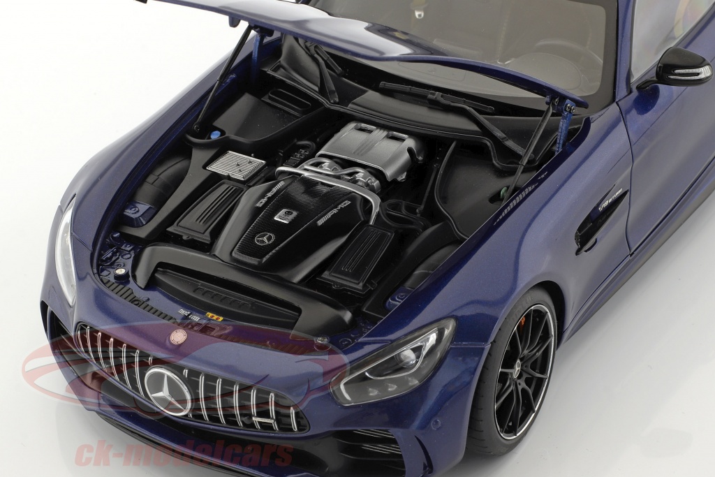 autoart amg gtr