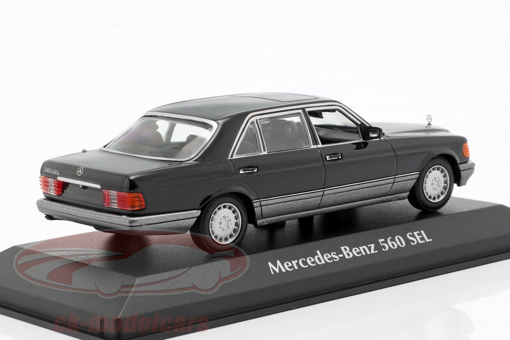 Norev 1:18 Mercedes-Benz 560 SEL (V126) Year 1985-1991 Malachite Green