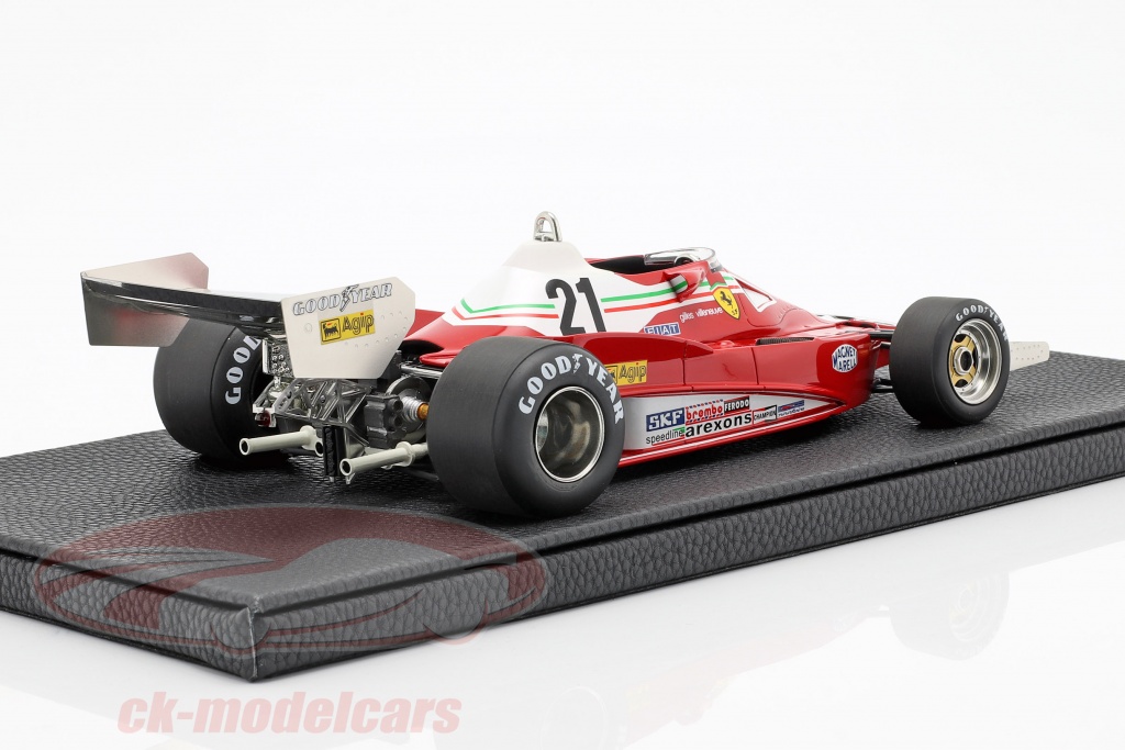 Ferrari 21 года