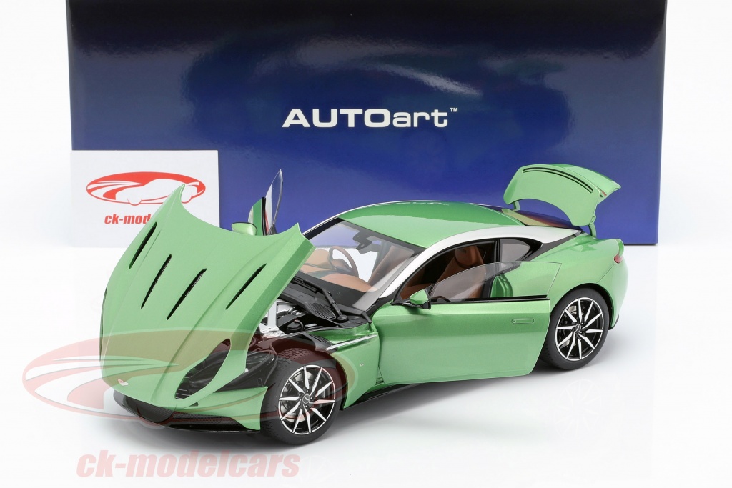 AUTOart 1:18 Aston Martin DB11 Baujahr 2017 appletree grün 70269 