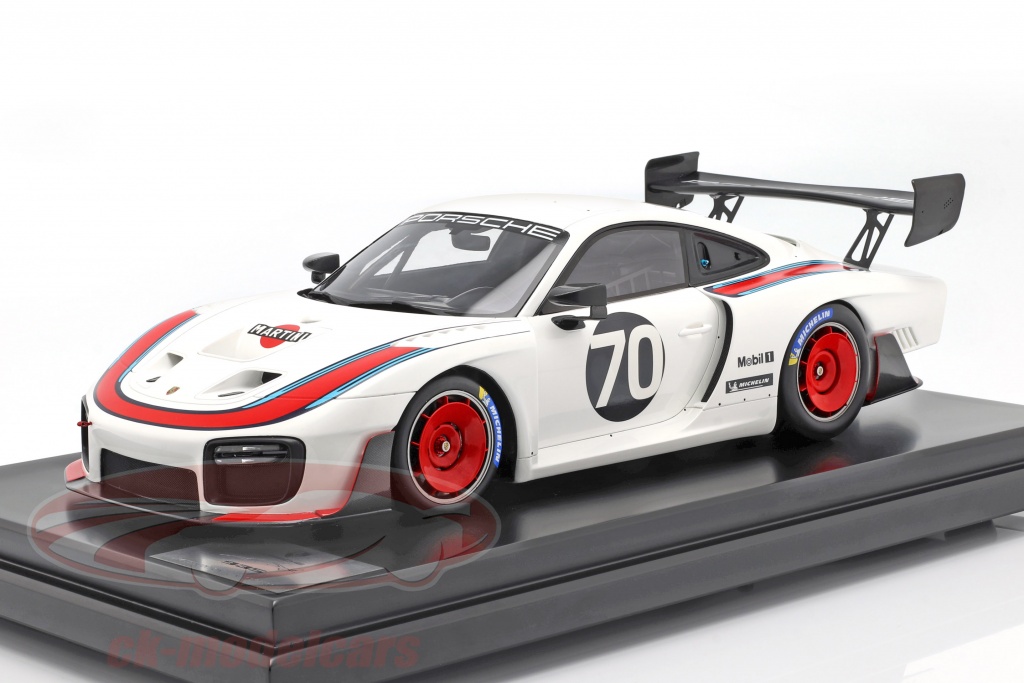 Porsche 935 #70 2018 basierend auf 911 (991 II) GT2 RS mit Vitrine 1:12 Spark