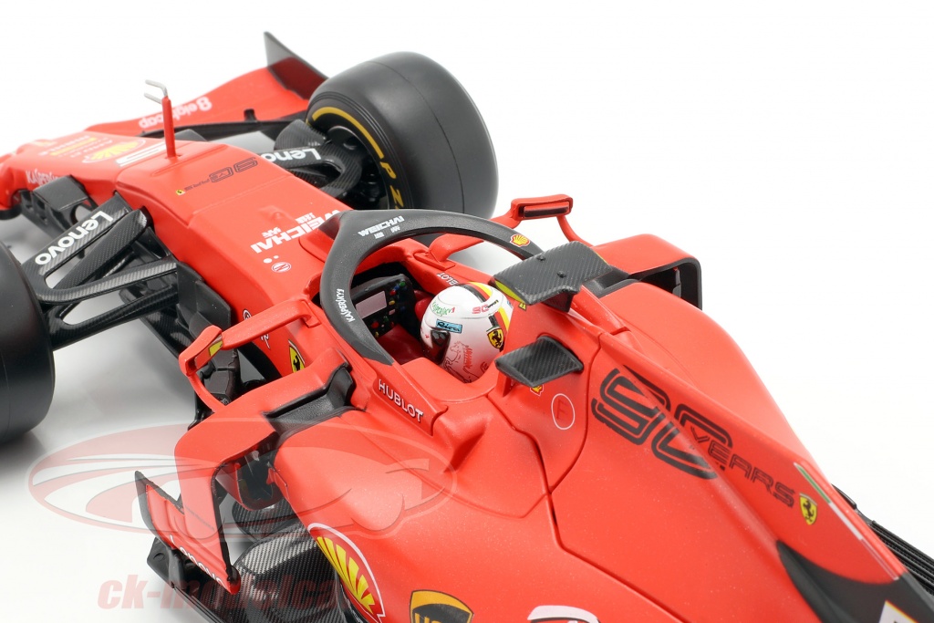 Bburago 1:18 Sebastian Vettel Ferrari SF90 #5 formula 1 2019 18