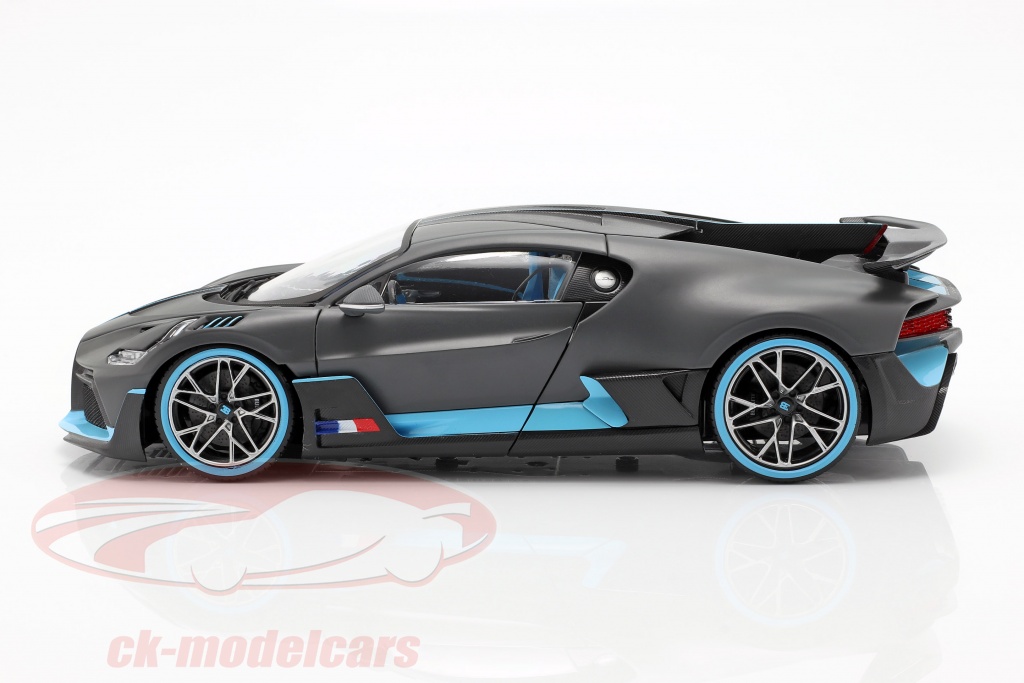 Bburago 1:18 Bugatti Divo year 2018 mat grey / light blue ...