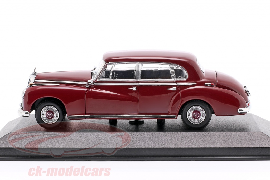 Mercedes-Benz 300  in rot  1951  Maxichamps/Minichamps  1:43  OVP  NEU 