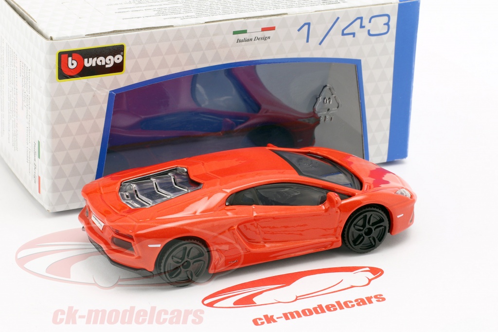 Modellino Bburago 1/18 Lamborghini Aventador LP700-4 2011 Orange