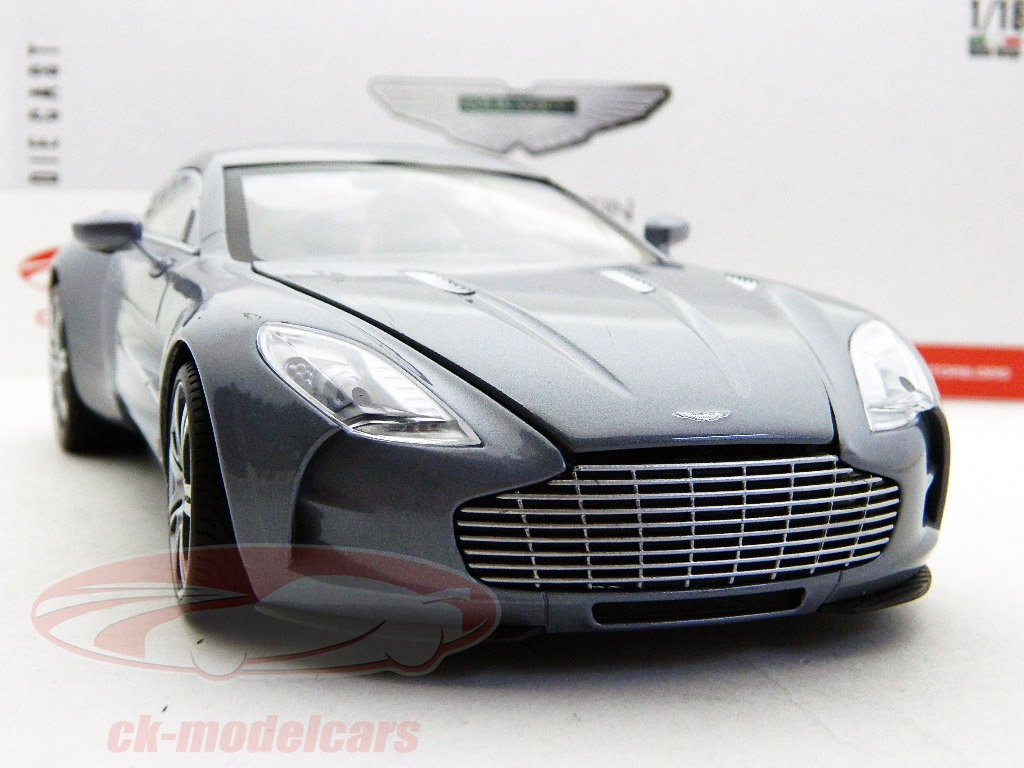 ASTON MARTIN 1/18 MONDO MOTORS