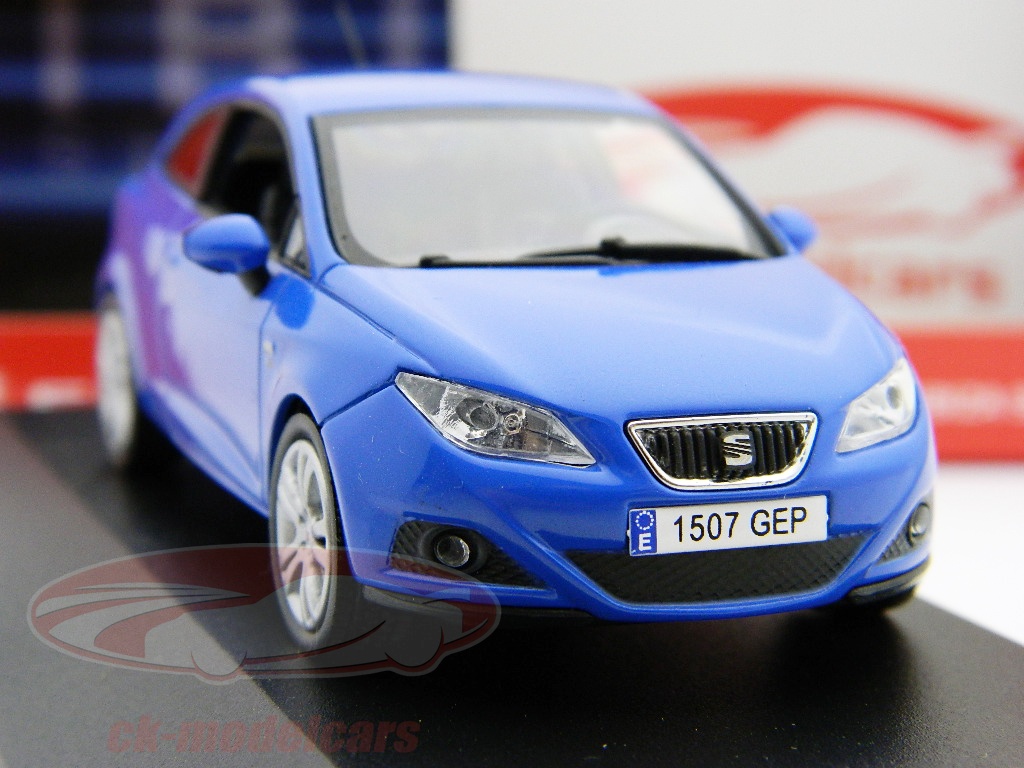 Seat Ibiza FR Modellauto 1:43 – Original Miniatur In Desire Rot, Metall (ca. 16,5 Cm)