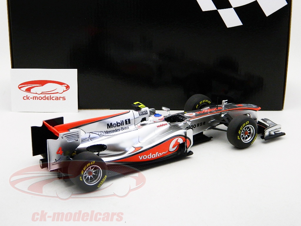 Miniature Minichamps 1/18 McLaren Mercedes Sergio Perez Showcar 2013 Orange