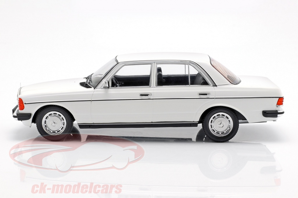 Mercedes-Benz 230E (W123) 1975 échelle 1/18 – KK-Scale – Blanche – Occasion