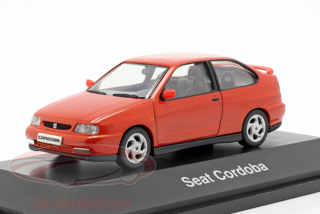 Seat Cordoba SX Bouwjaar 1996 oranje-rood metalen 1:43 Seat