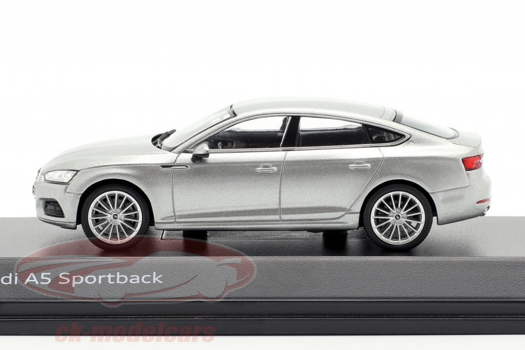 Spark Modellino 1:43 Audi A5 Cabriolet Florett Silver Metallizzato 2017 - Edizione Concessionaria