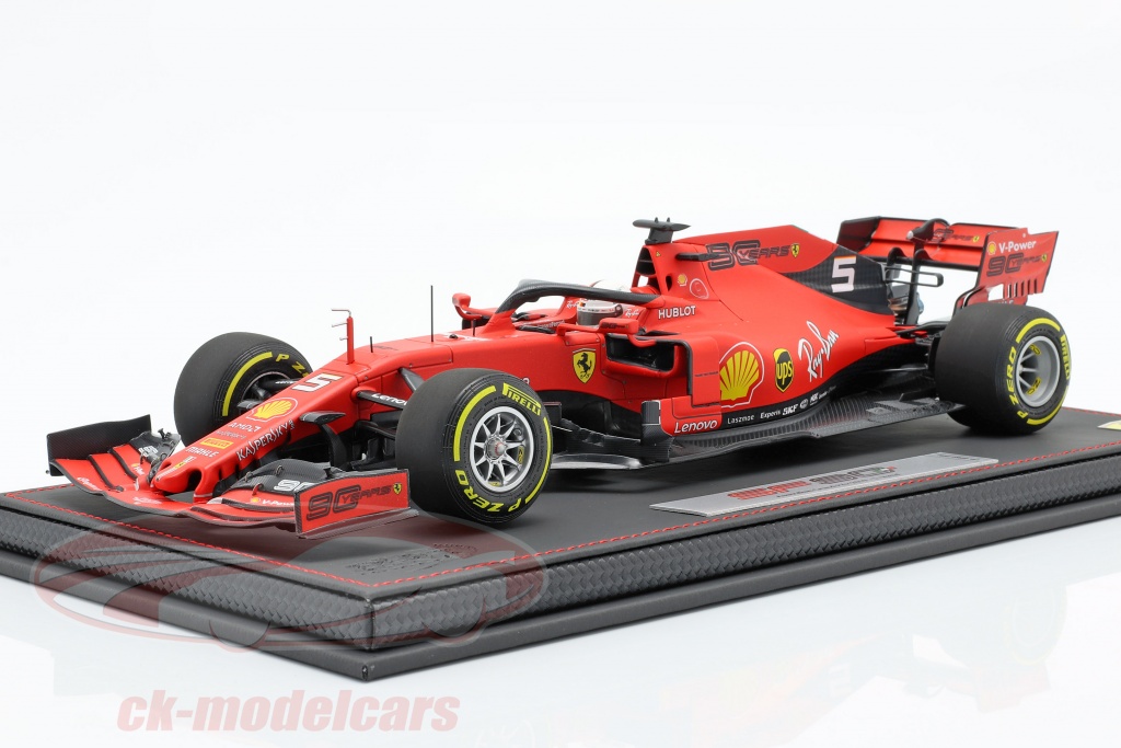 S. Vettel Ferrari SF90 #5 4th australiano GP F1 2019 com mostruário e couro Box 1:18 BBR