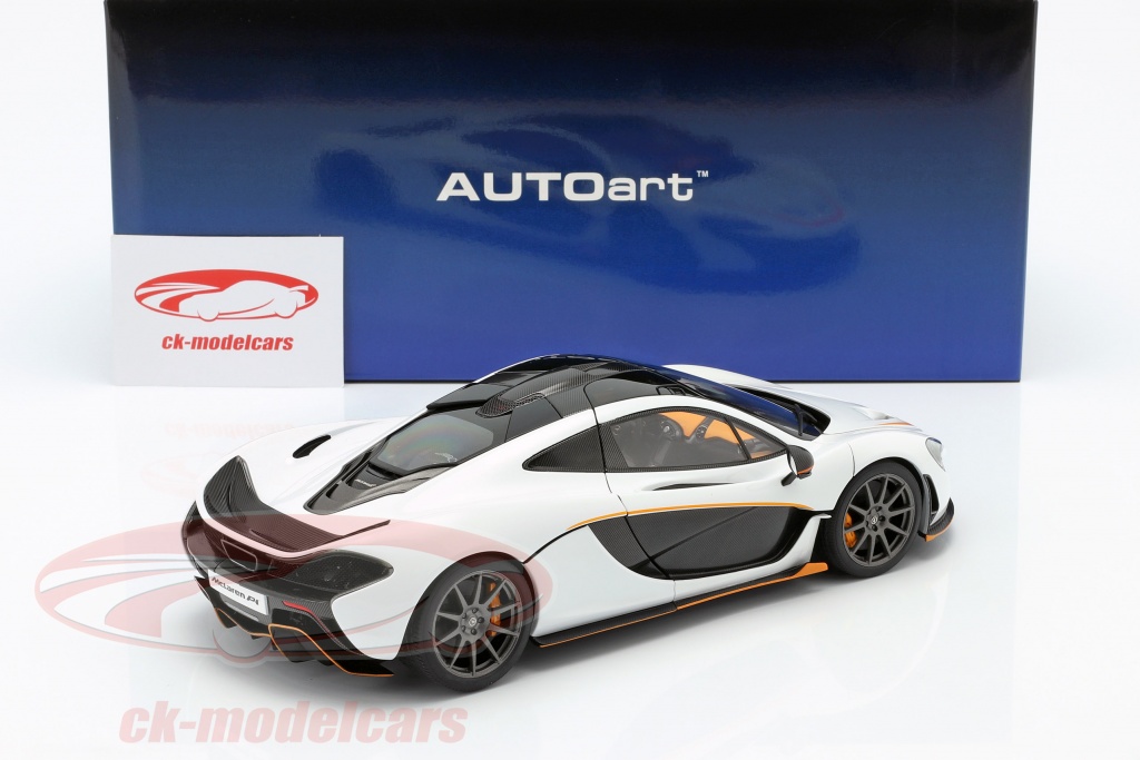 Autoart 1 18 Mclaren P1 Construction Year 2013 White Black